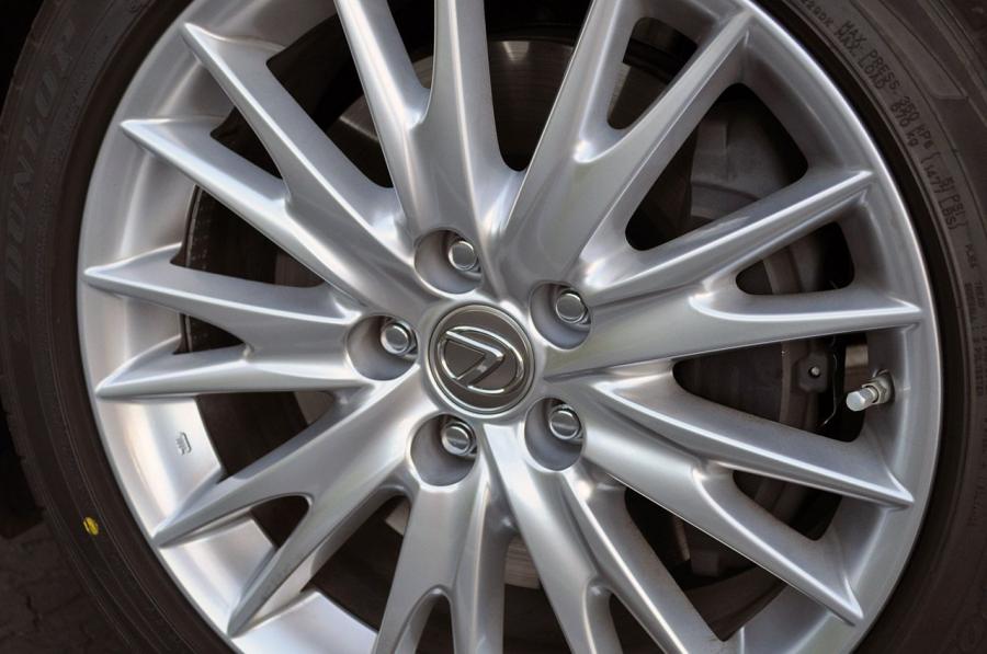  Lexus GS450h 2011 года  (фото 132 из 208)